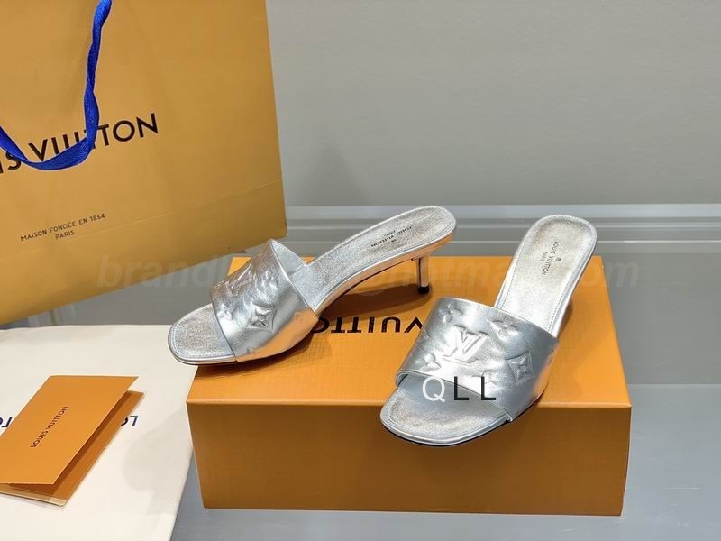 Louis Vuitton Women's Slippers 113